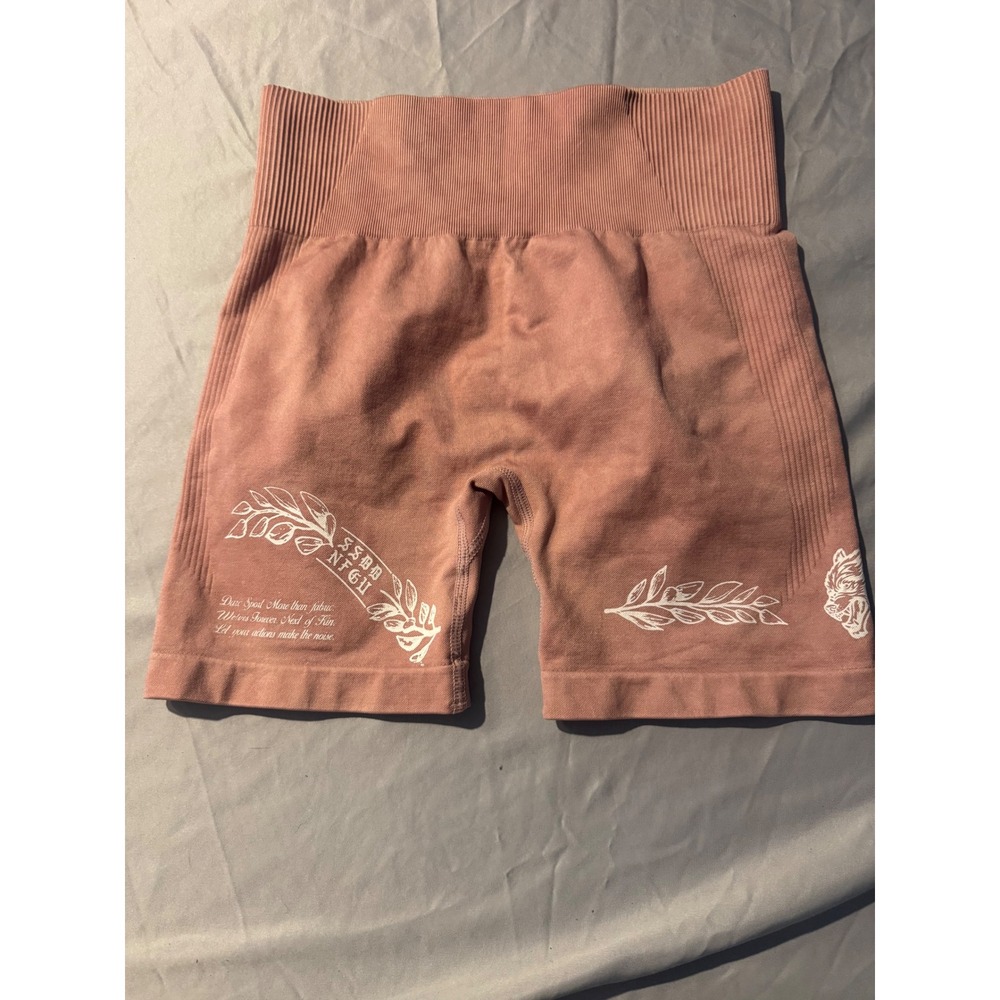 Darc Sport She Wolves Forever Next of Kin Seamless Shorts Pink Small 63/500